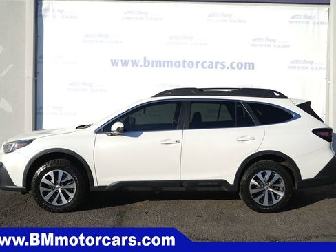 Used 2022 Subaru Outback Premium AWD/4WD image 8