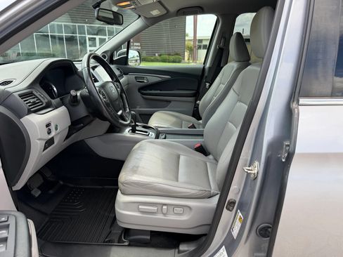 Used 2017 Honda Ridgeline RTL-T image 21