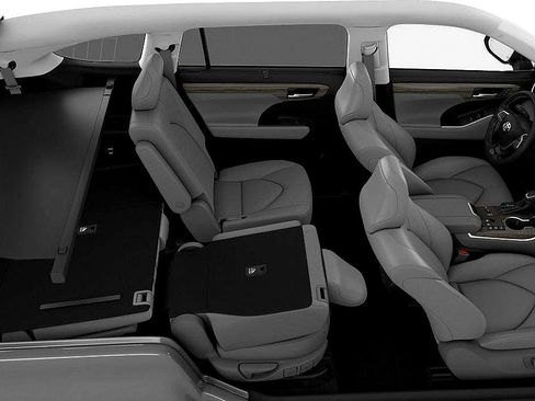 New 2026 Toyota Highlander Limited image 13
