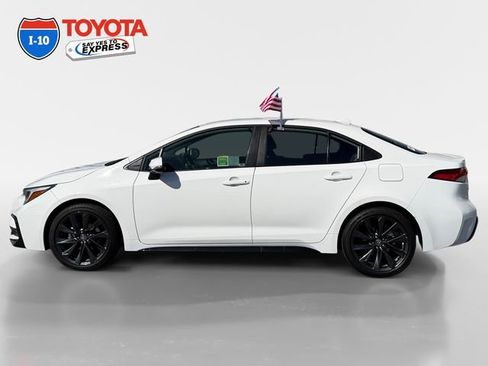 Certified 2025 Toyota Corolla SE w/ Convenience Package image 2