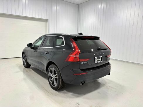Used 2018 Volvo XC60 T5 Momentum w/ Vision Package AWD/4WD image 32