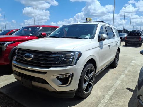 Used 2019 Ford Expedition Limited w/ Texas Edition Package RWD image 4