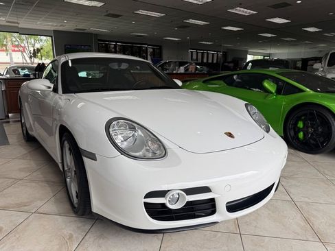 Used 2008 Porsche Cayman RWD image 2