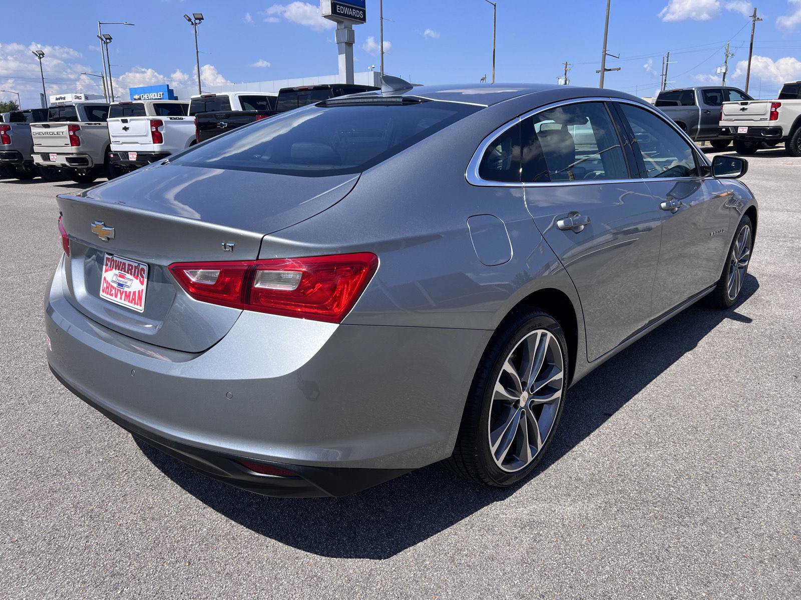 Used 2025 Chevrolet Malibu LT FWD image 31
