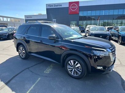 Used 2024 Nissan Pathfinder SL
