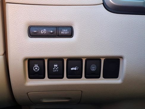 Used 2020 Nissan Murano Platinum image 25