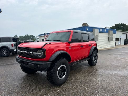 Used 2022 Ford Bronco Wildtrak AWD/4WD image 1