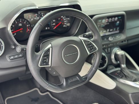 Used 2017 Chevrolet Camaro SS image 13