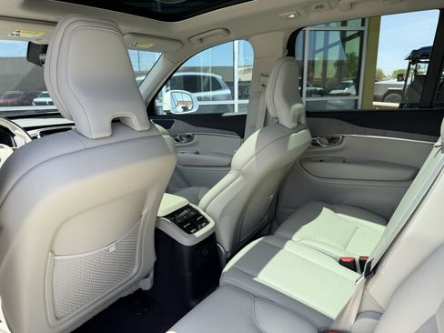 Used 2025 Volvo XC90 T8 Core w/ Protection Package Premier AWD/4WD image 31