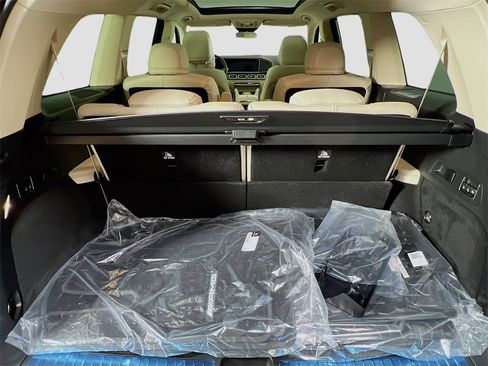New 2026 Mercedes-Benz GLS 450 4MATIC image 29
