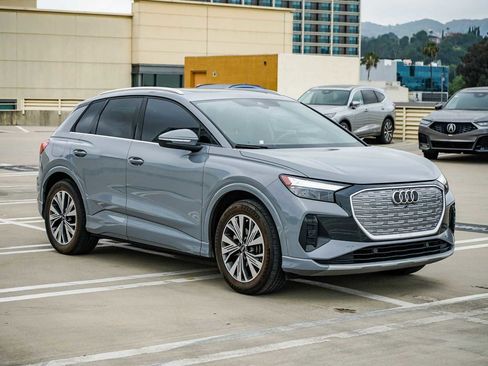 Used 2023 Audi Q4 e-tron Premium w/ Convenience Package image 5