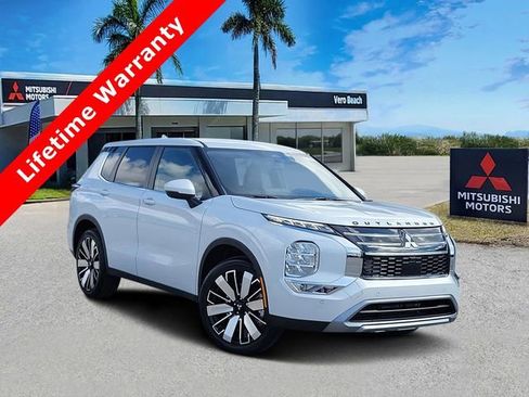 New 2026 Mitsubishi Outlander SE FWD image 1