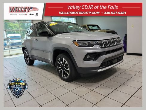 Certified 2022 Jeep Compass Limited AWD/4WD image 1