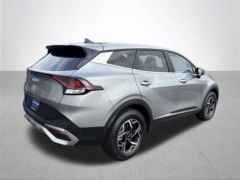 Used 2025 Kia Sportage LX AWD/4WD image 6