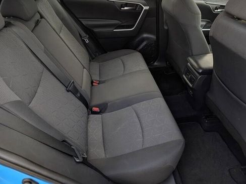 Used 2021 Toyota RAV4 XLE image 32