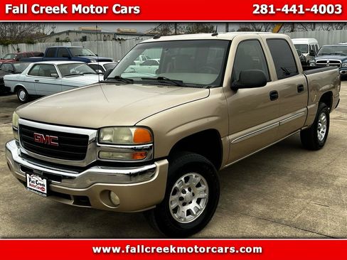 Used 2005 GMC Sierra 1500 SLE w/ Off-Road Package image 1