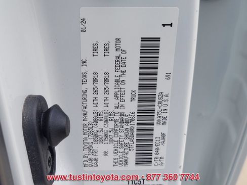 Used 2024 Toyota Tundra SR5 w/ SR5 Premium Package AWD/4WD image 16