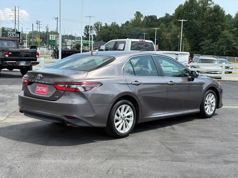 Used 2023 Toyota Camry LE FWD image 3