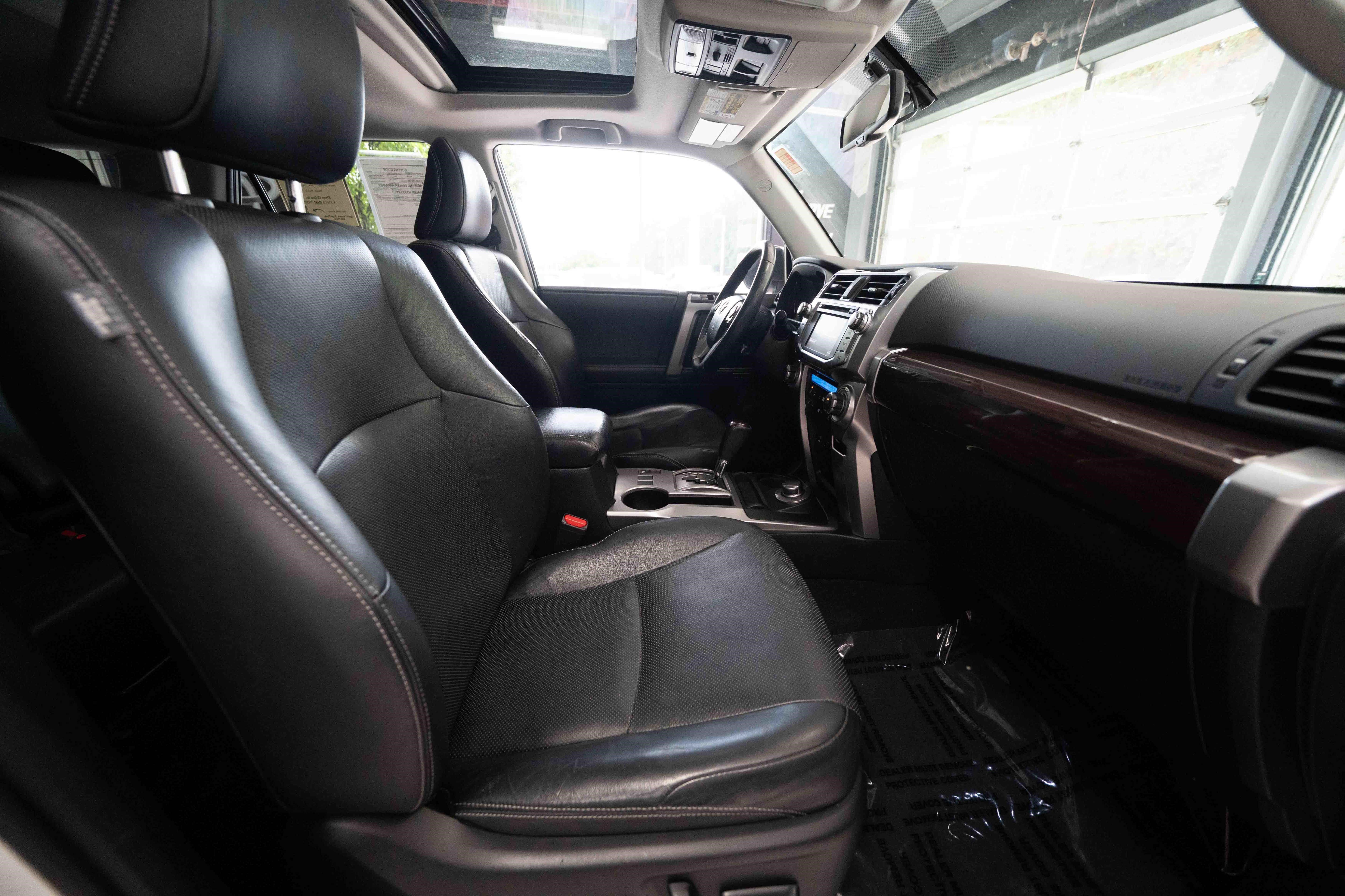 Used 2015 Toyota 4Runner Limited AWD/4WD image 27