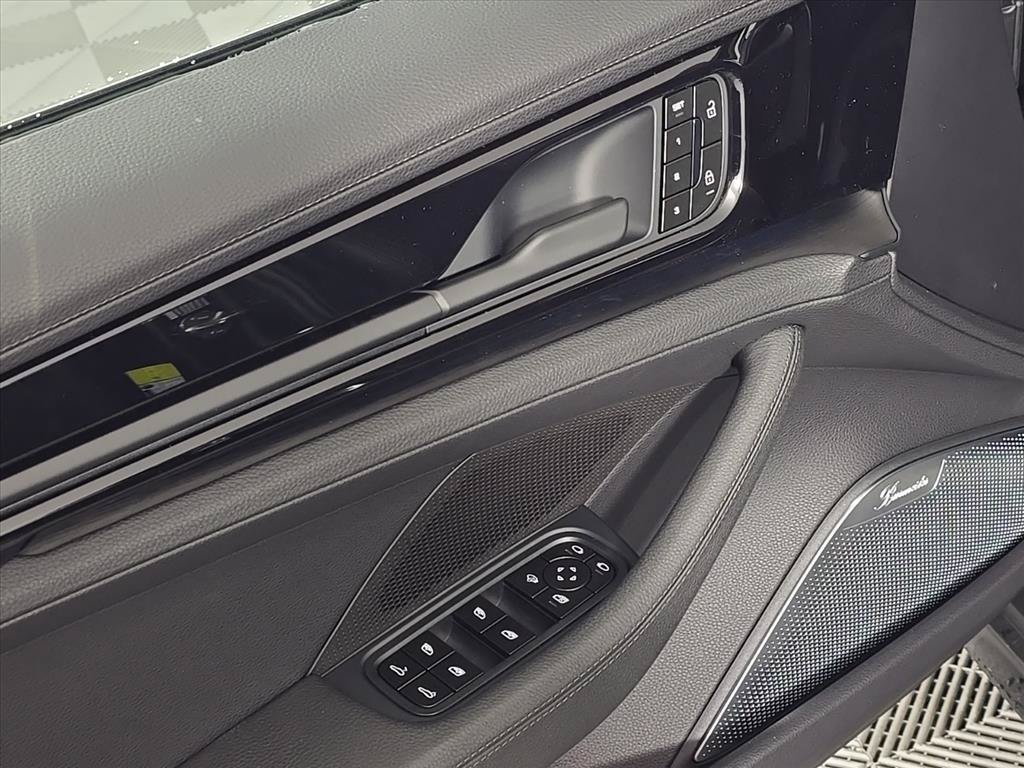 Certified 2026 Porsche Panamera 4 AWD/4WD image 17