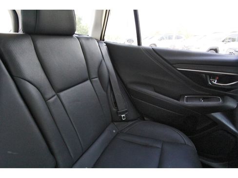 Used 2024 Subaru Outback Touring AWD/4WD image 12