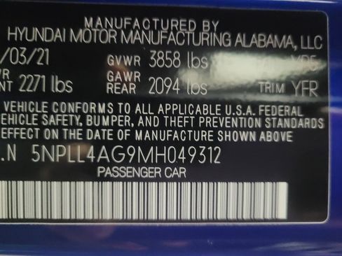 Used 2021 Hyundai Elantra SE image 33