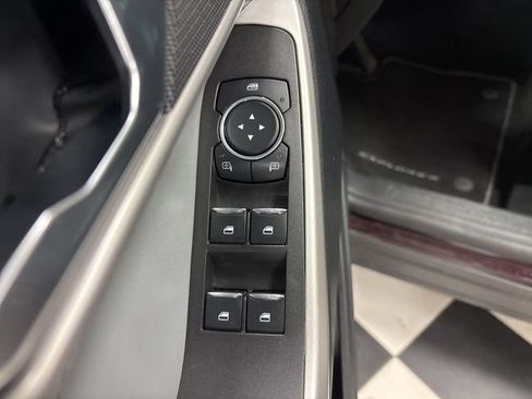 Used 2023 Ford Explorer XLT w/ Equipment Group 202A AWD/4WD image 11