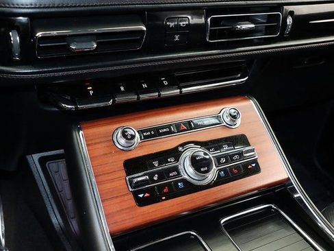 Used 2021 Lincoln Aviator Reserve w/ Equipment Group 201A image 23