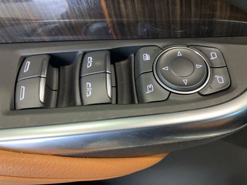 Used 2023 Cadillac XT4 Sport image 15