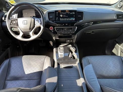 Used 2023 Honda Passport Elite image 13