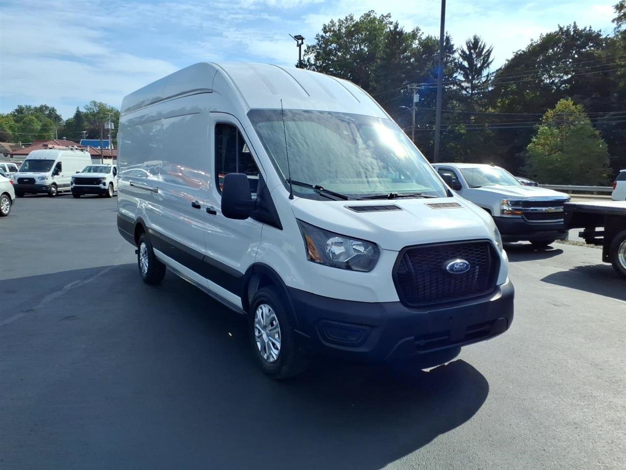 Used 2022 Ford Transit 250 148 High Roof Extended RWD image 3