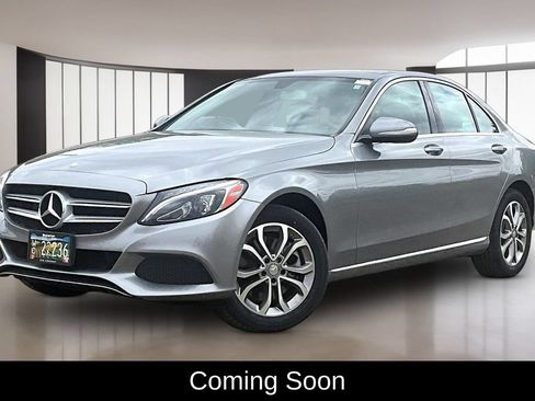 Used 2015 Mercedes-Benz C 300 4MATIC Sedan image 2