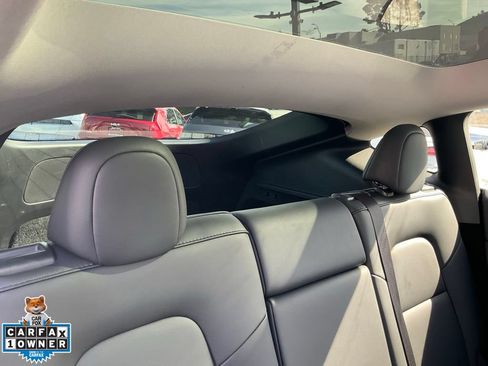 Used 2023 Tesla Model Y Long Range AWD/4WD image 54