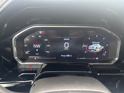 New 2026 GMC Sierra 1500 SLT image 18