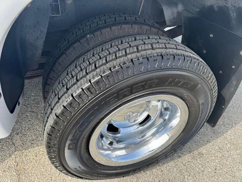 Used 2008 Dodge Ram 3500 Truck SXT image 28