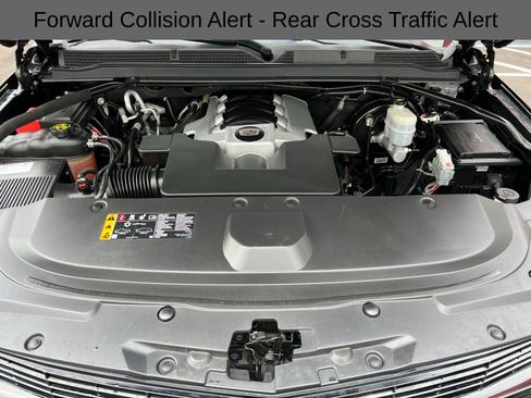 Used 2020 Cadillac Escalade ESV Luxury w/ Escalade Sport Edition image 19