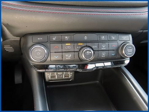 Certified 2024 Dodge Durango GT AWD/4WD image 20