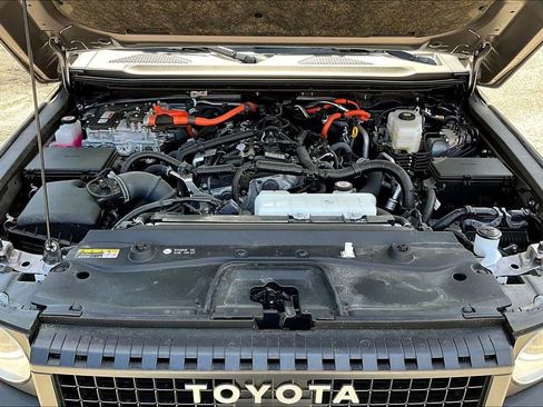 Used 2024 Toyota Land Cruiser 1958 image 32