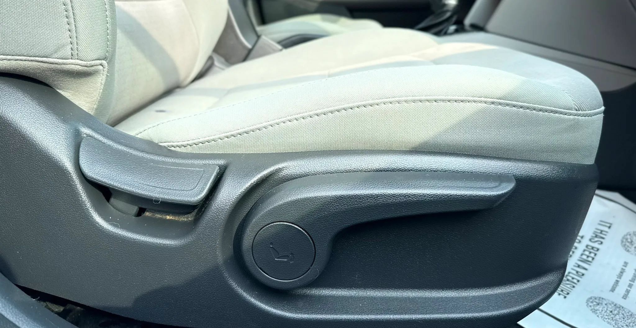 Used 2017 Hyundai Elantra SE FWD image 34