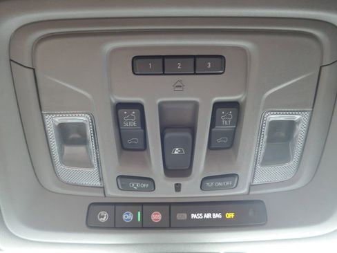 Used 2020 Chevrolet Silverado 1500 LTZ w/ LTZ Premium Package image 36