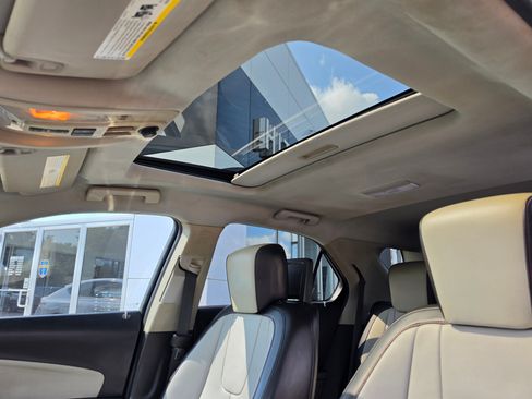 Used 2010 Chevrolet Equinox LTZ FWD image 11