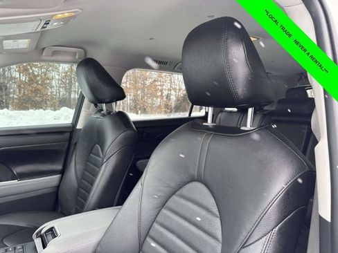 Used 2023 Toyota Highlander L image 5