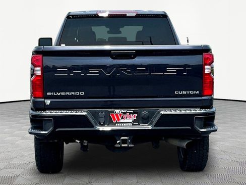 Used 2024 Chevrolet Silverado 2500 Custom AWD/4WD image 5