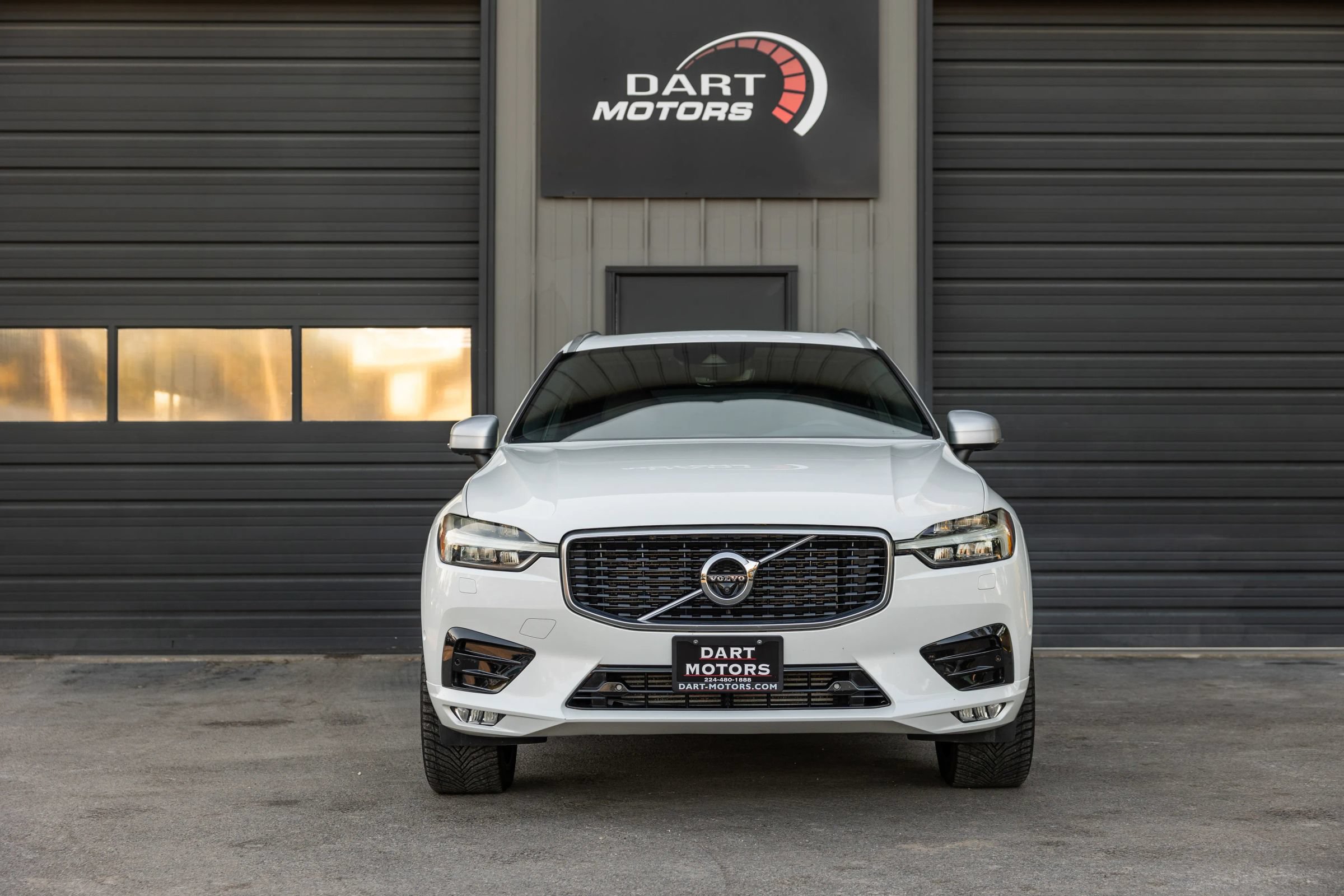 Used 2019 Volvo XC60 T6 R-Design AWD/4WD image 3