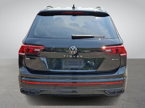 Used 2022 Volkswagen Tiguan SE R-Line AWD/4WD image 5