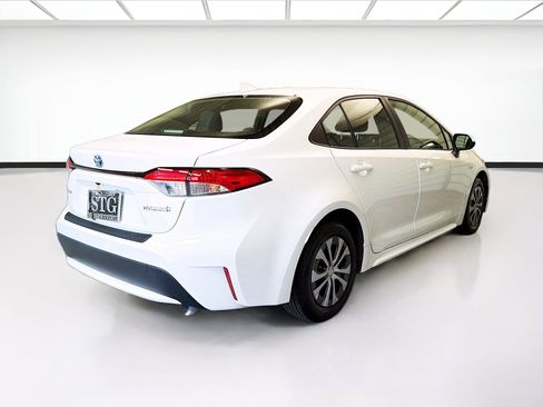 Used 2021 Toyota Corolla LE w/ Carpet Mat Package (TMS) FWD image 4