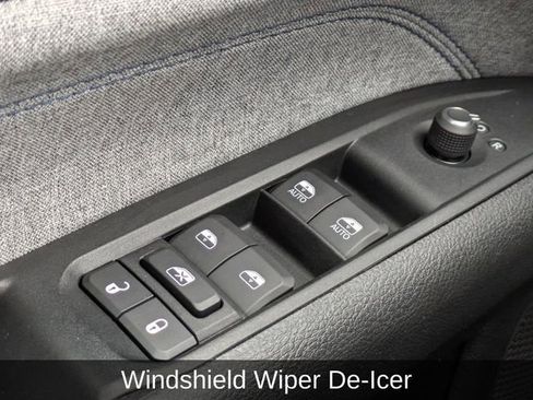 Used 2022 Jeep Compass Latitude w/ Convenience Group image 30