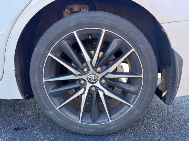 Used 2023 Toyota Camry SE FWD image 11