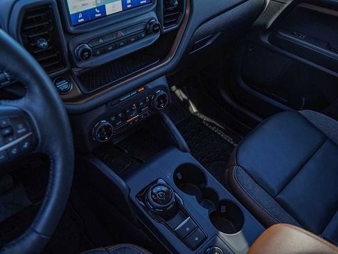 Used 2023 Ford Bronco Sport Outer Banks w/ Tech Package image 19