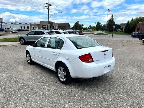 Used 2007 Chevrolet Cobalt LS w/ Enhanced Safety Package image 3